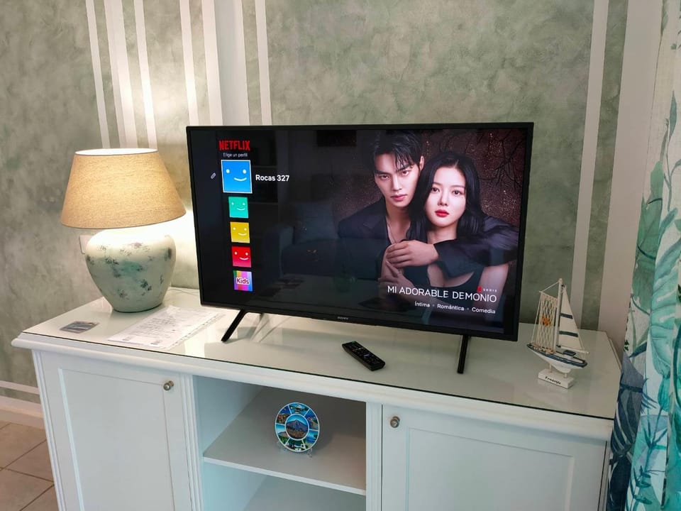 TV and multimedia, Evening entertainment