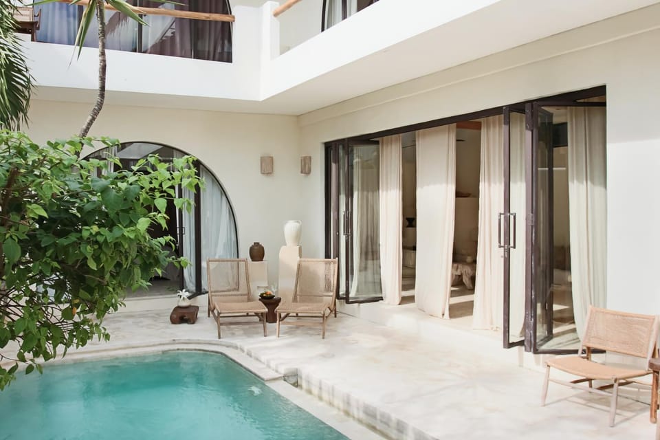 Patio, Garden, Seating area, Pool view, Swimming pool, sunbed