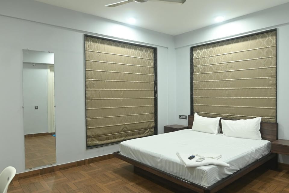 NK7 Newtown Hotel in Kolkata