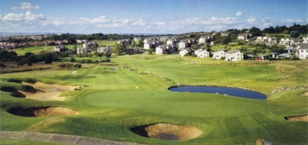 82 St Andrews Jackal Creek Golf Estate with Backup power & Golf course views Apartment in Roodepoort