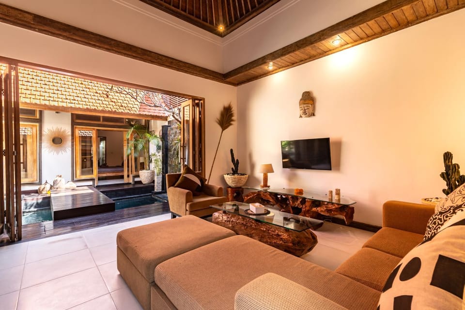 Communal lounge/ TV room, TV and multimedia, Living room, Seating area