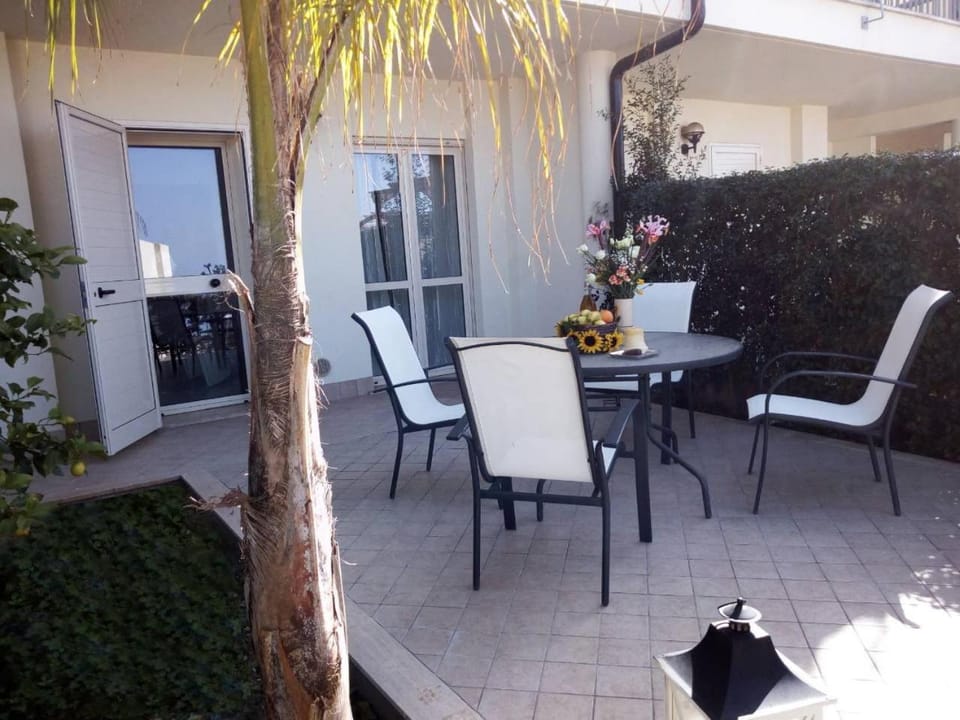 Garden, Balcony/Terrace