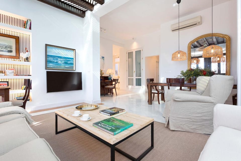 TV and multimedia, Living room, Seating area