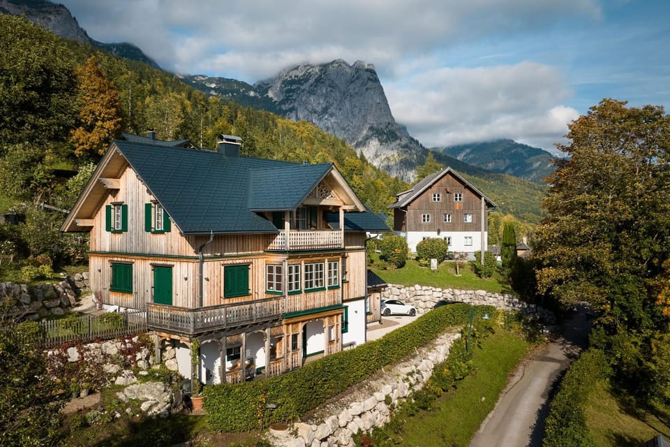 Property building, Garden, Balcony/Terrace