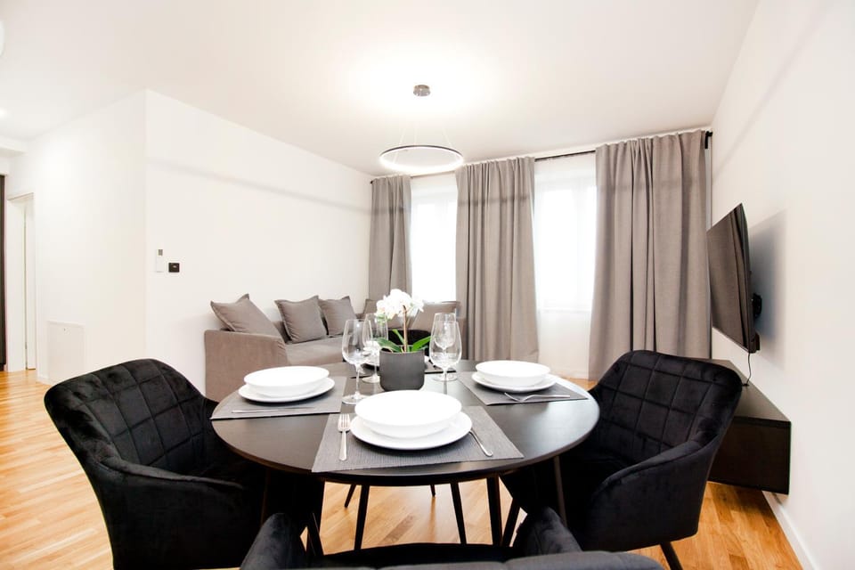 Living room, Seating area, Dining area