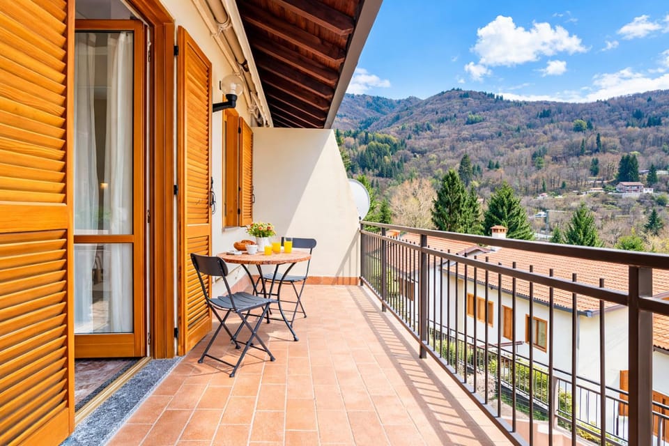 Natural landscape, View (from property/room), Balcony/Terrace, Mountain view
