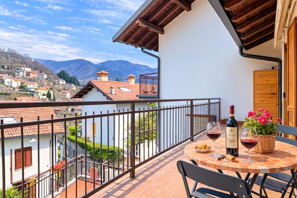 Property building, Natural landscape, Balcony/Terrace, Mountain view