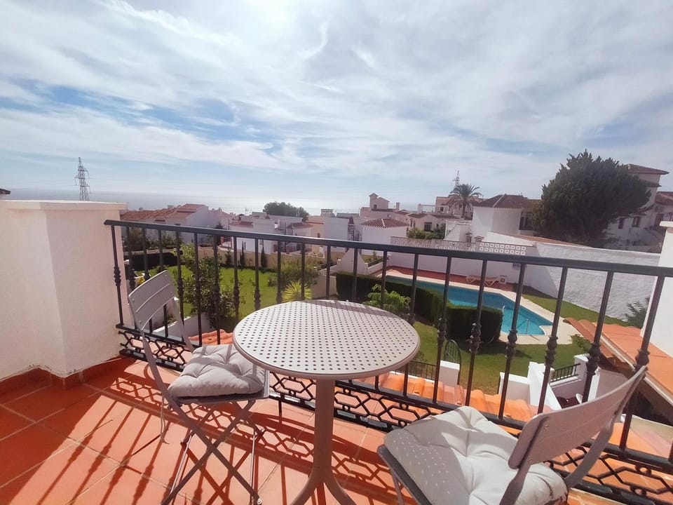 View (from property/room), Balcony/Terrace, Pool view