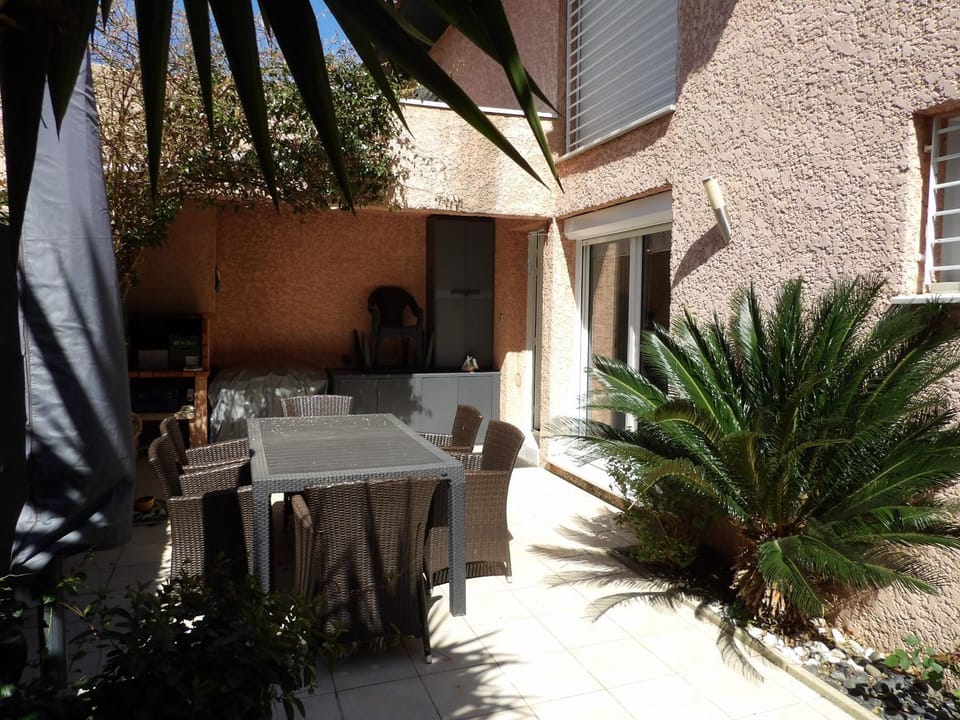 St Cyprien villa de charme avec piscine House in Saint-Cyprien