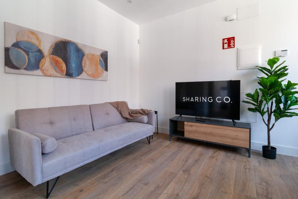 Communal lounge/ TV room, TV and multimedia, Living room