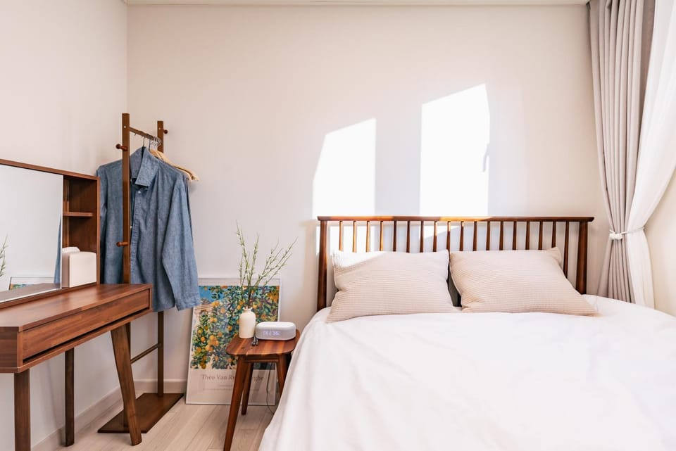 Bedroom, wardrobe