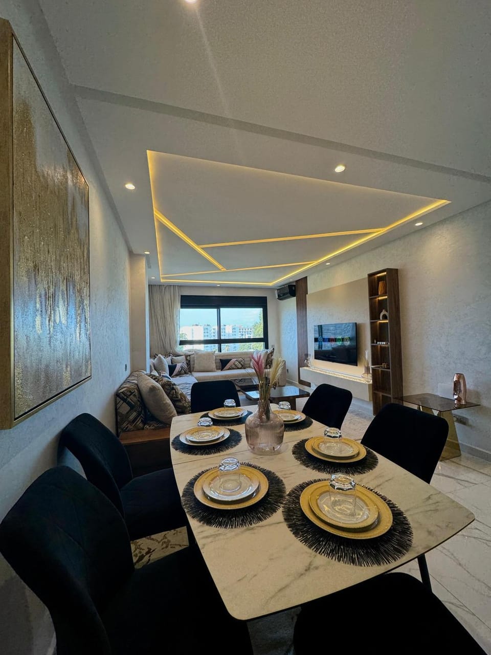 Appartement à 2min de la mer et de la gare TGV avec piscine Apartment in Tangier