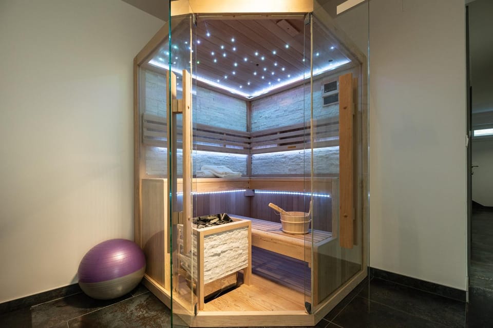 Sauna, Spa and wellness centre/facilities