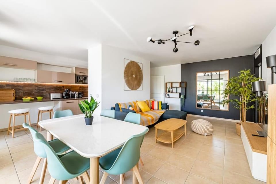 Chez Viviane appartement parking/ Classé 4 * Apartment in La Ciotat