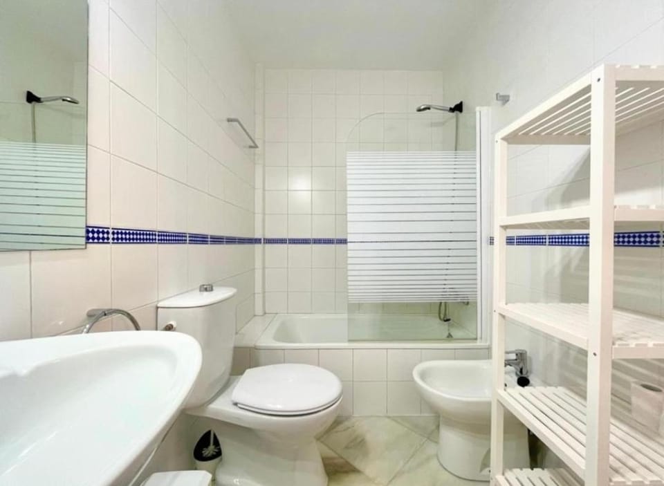 Bathroom, Bath, bidet