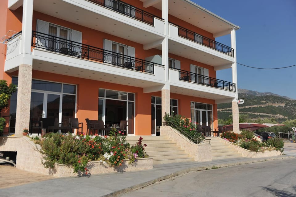 Property building, Day