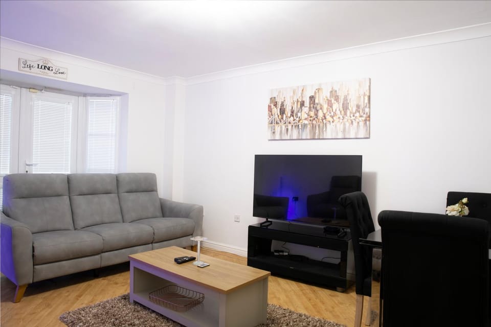 Greatmindz abode Apartment in Metropolitan Borough of Solihull