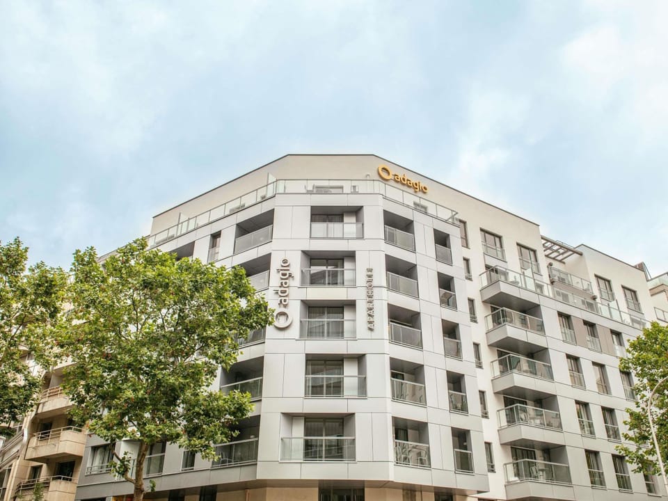 Facade/entrance, Logo/Certificate/Sign