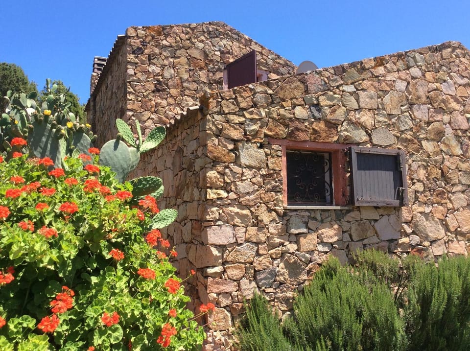 Property building, Garden