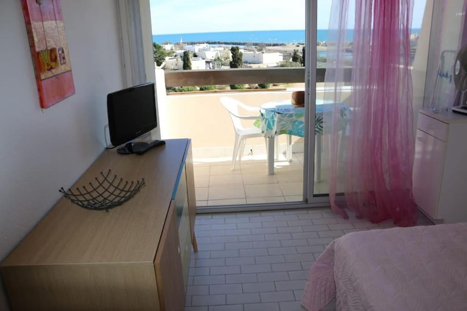 Studio 653, Port Nature 6 au village naturiste Apartment in Agde