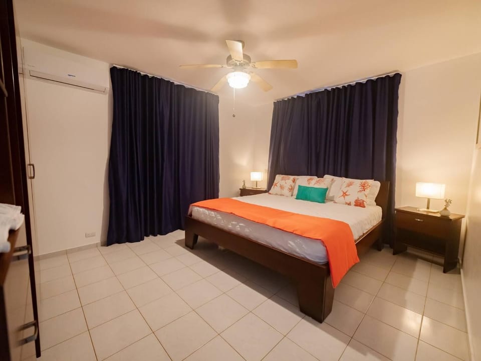 7br Massive Villa In Sosa - 2mins From Nightlife Apartment in Sosua