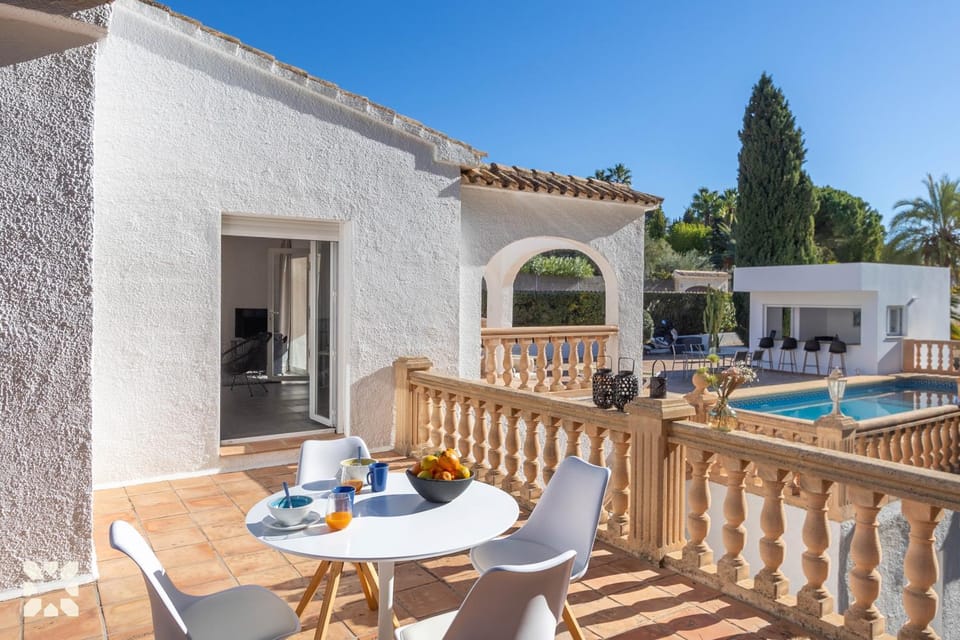 Property building, Patio, Day, View (from property/room), Balcony/Terrace, Dining area, Pool view, Swimming pool, sunbed