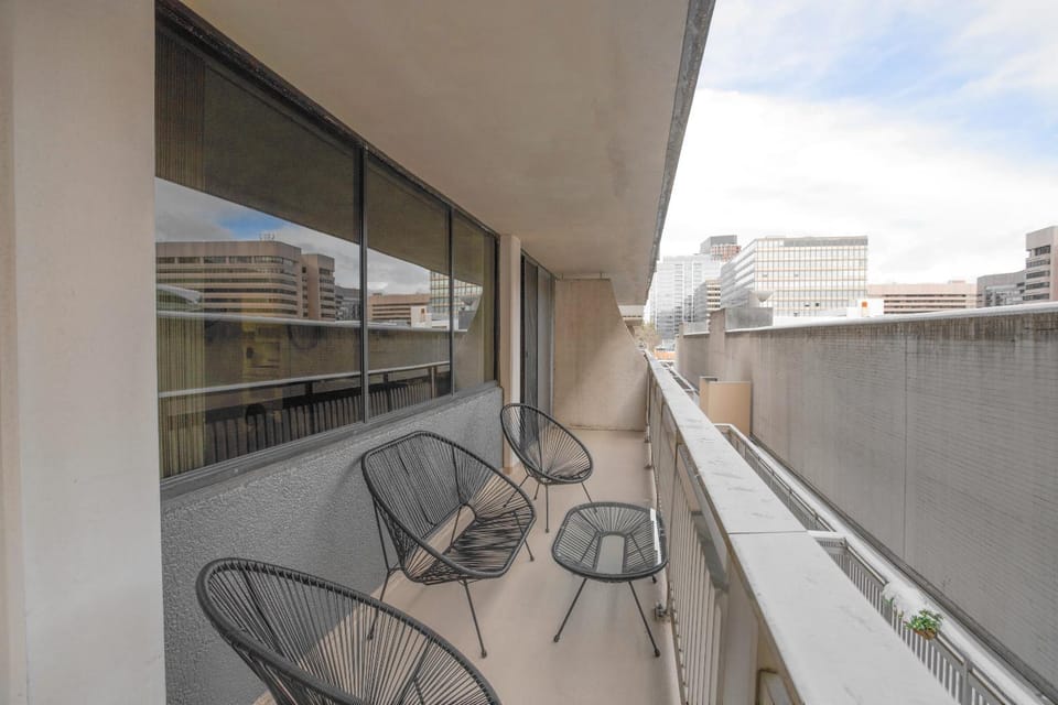 View (from property/room), Balcony/Terrace, Seating area