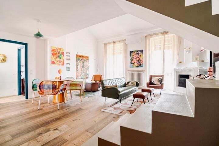 Living room, Seating area