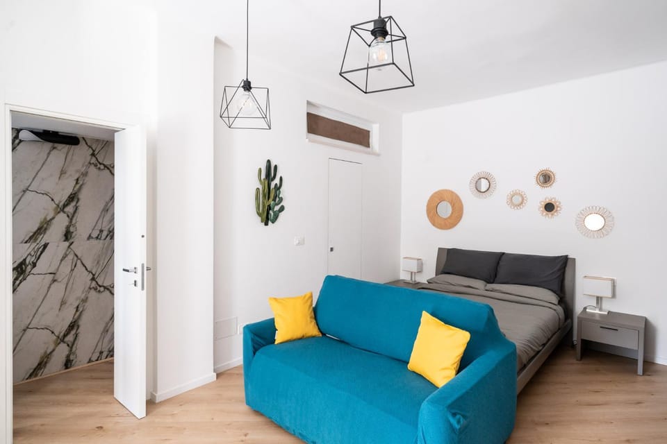Yellow Apartment Apartment in Bari