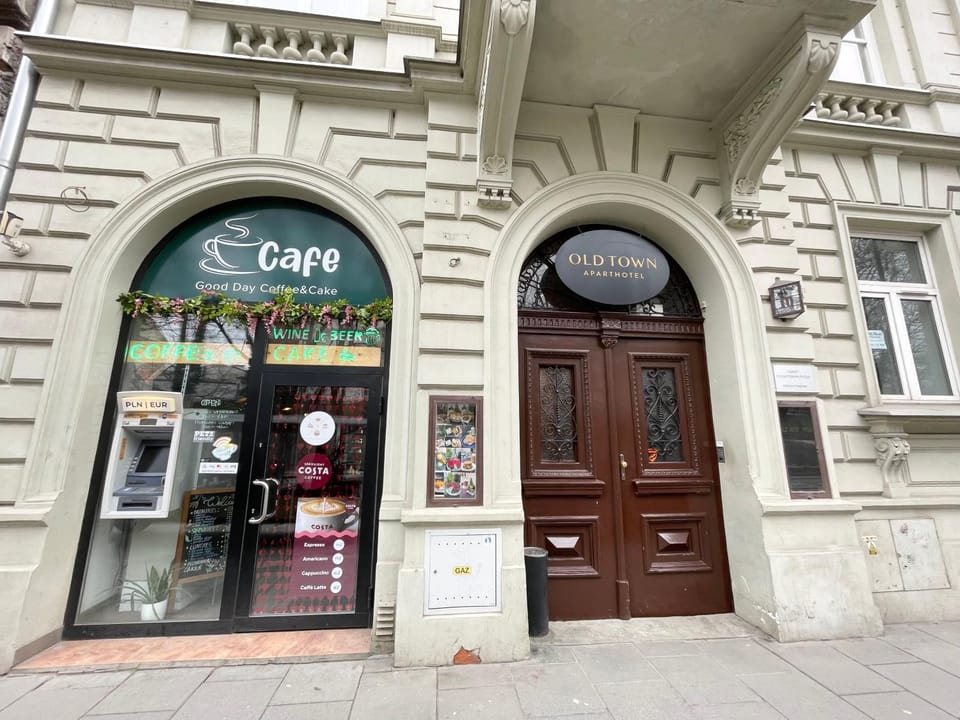 Facade/entrance, Day