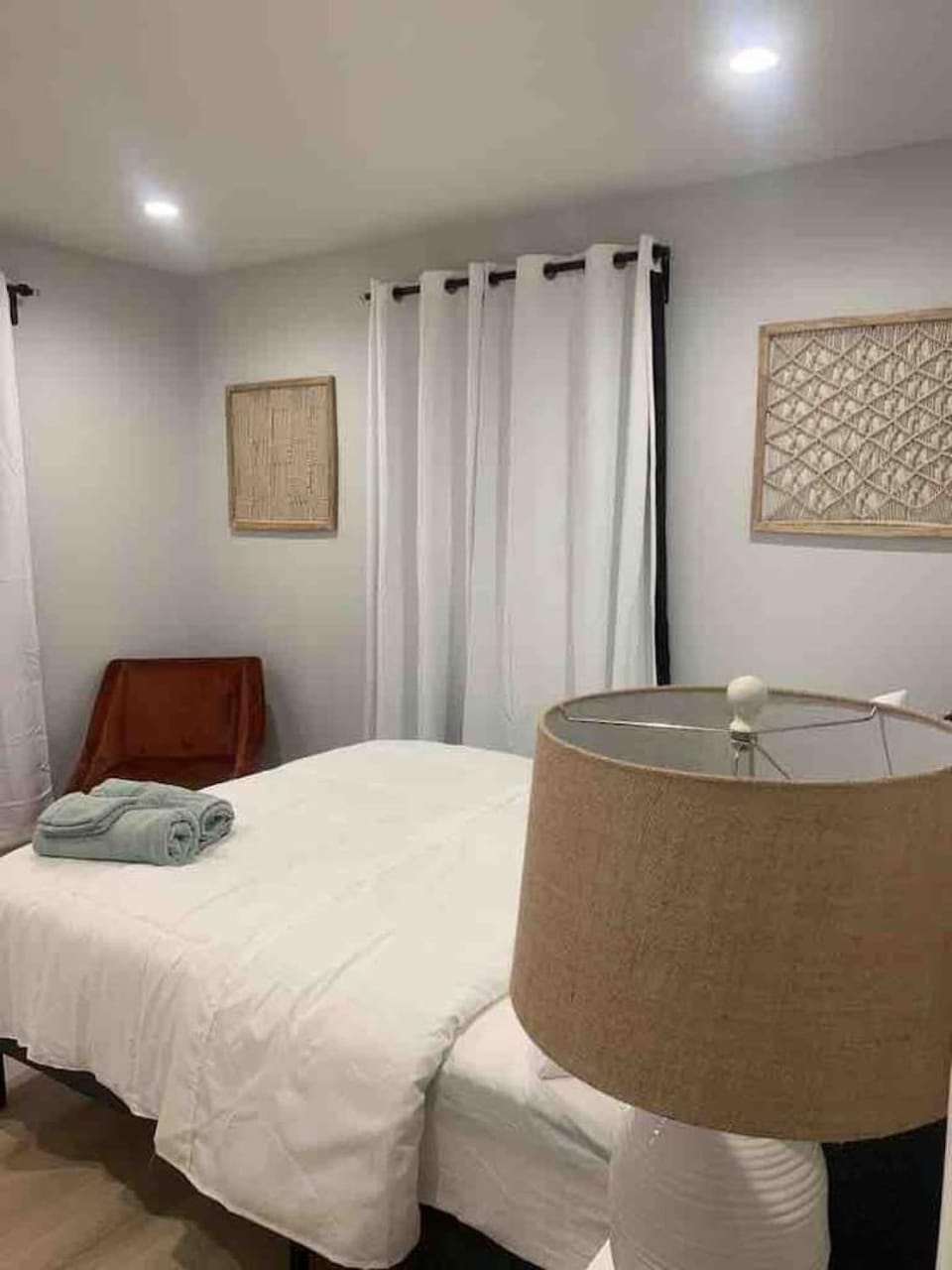 Tranquil Trio 6 BR, 4 BA, 3 Units, Deer Haven House in Fairland