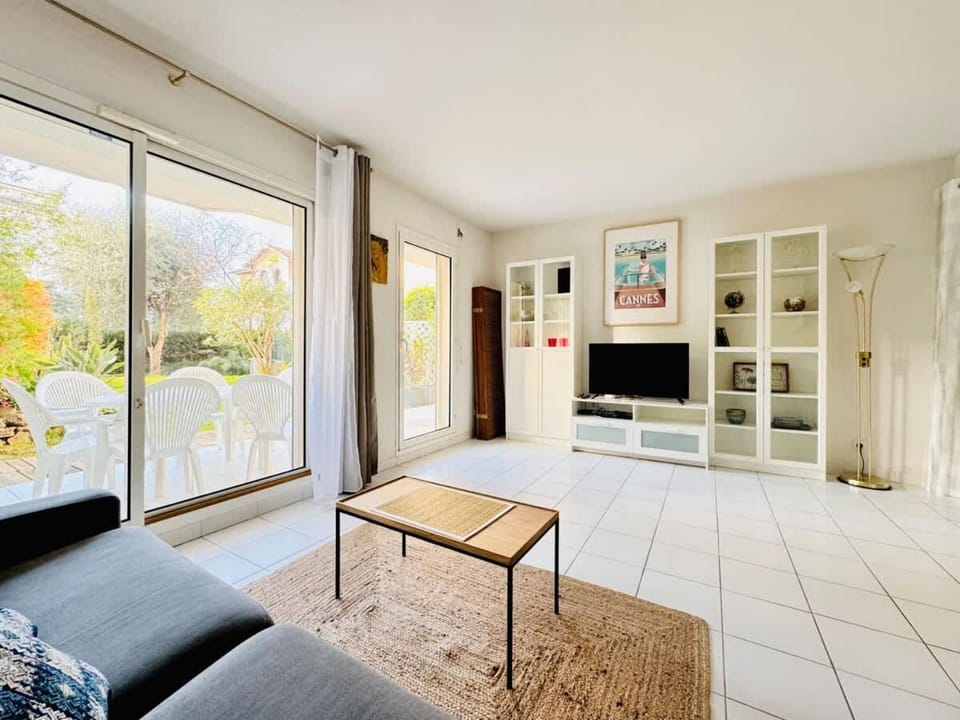 Le Jardin Gallieni - Terrasse Cozy Apartment in Cannes
