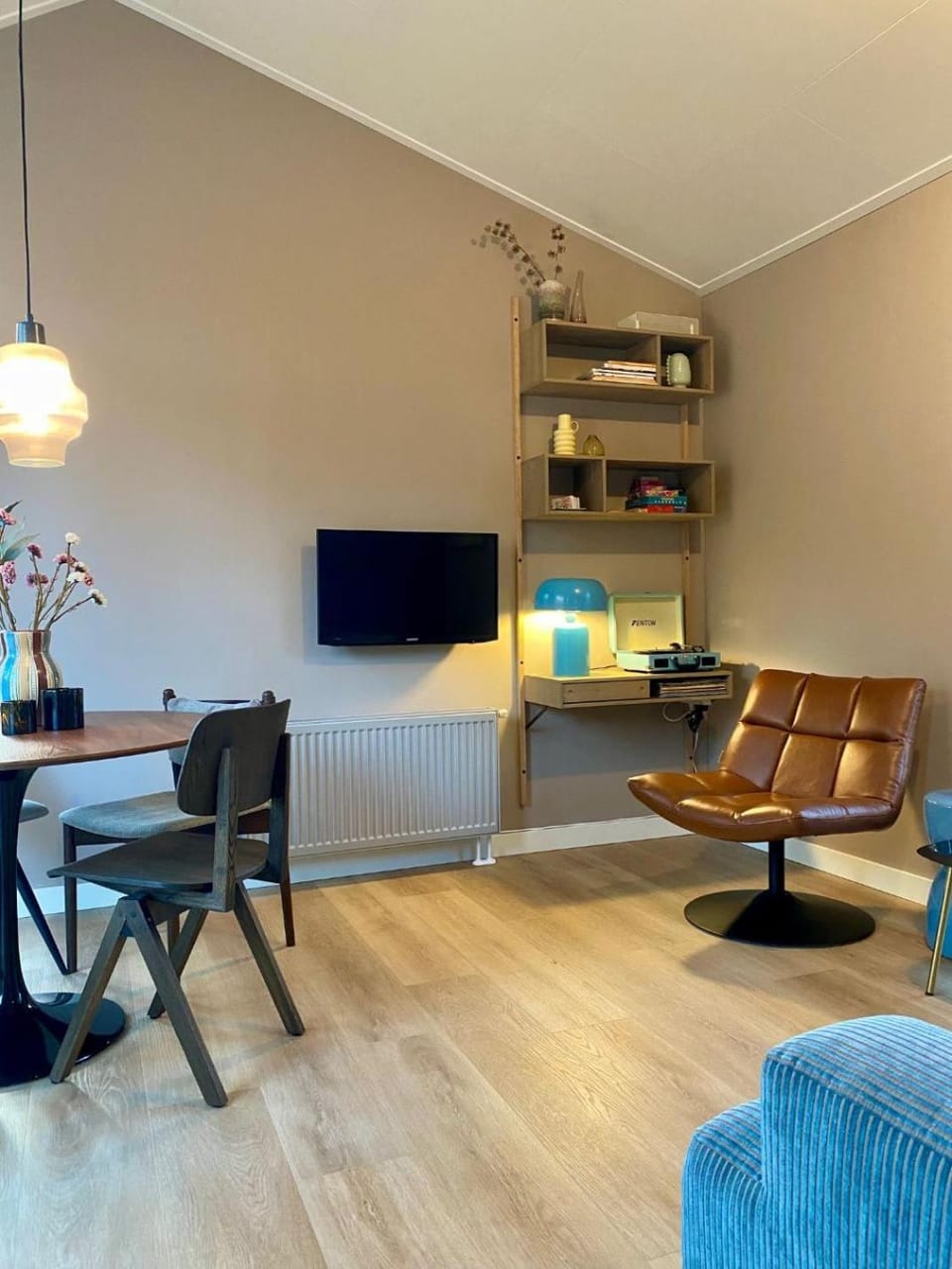 Communal lounge/ TV room, Garden, TV and multimedia, Living room, Food