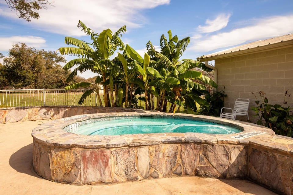 Two Ks Getaway House in New Braunfels