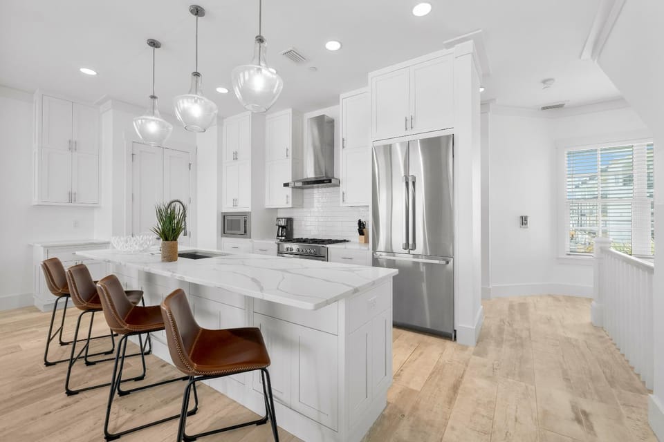 Coffee/tea facilities, Kitchen or kitchenette, Dining area, dishwasher, minibar, pet friendly, stove