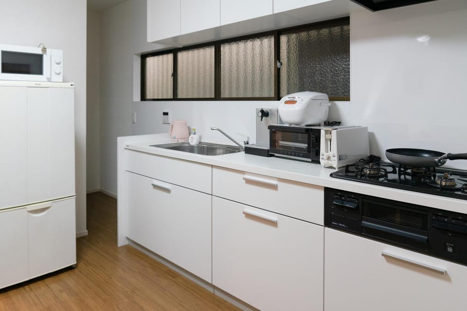 Kitchen or kitchenette, minibar, pet friendly, stove