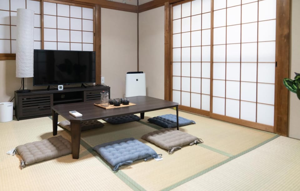 TV and multimedia, Living room, Seating area