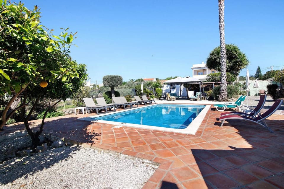 Quinta Da Horta House in Faro District