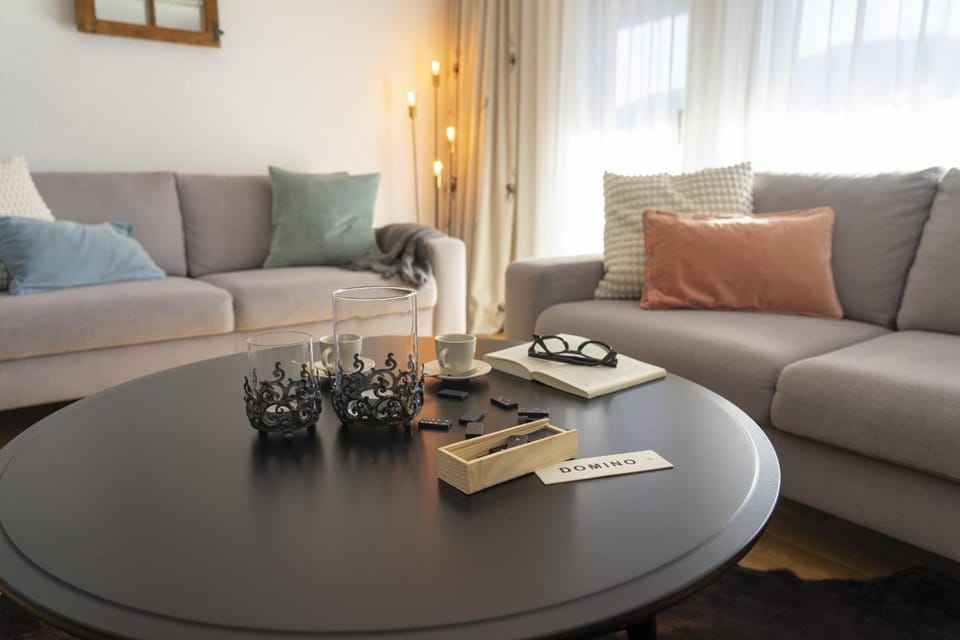 Communal lounge/ TV room, Living room