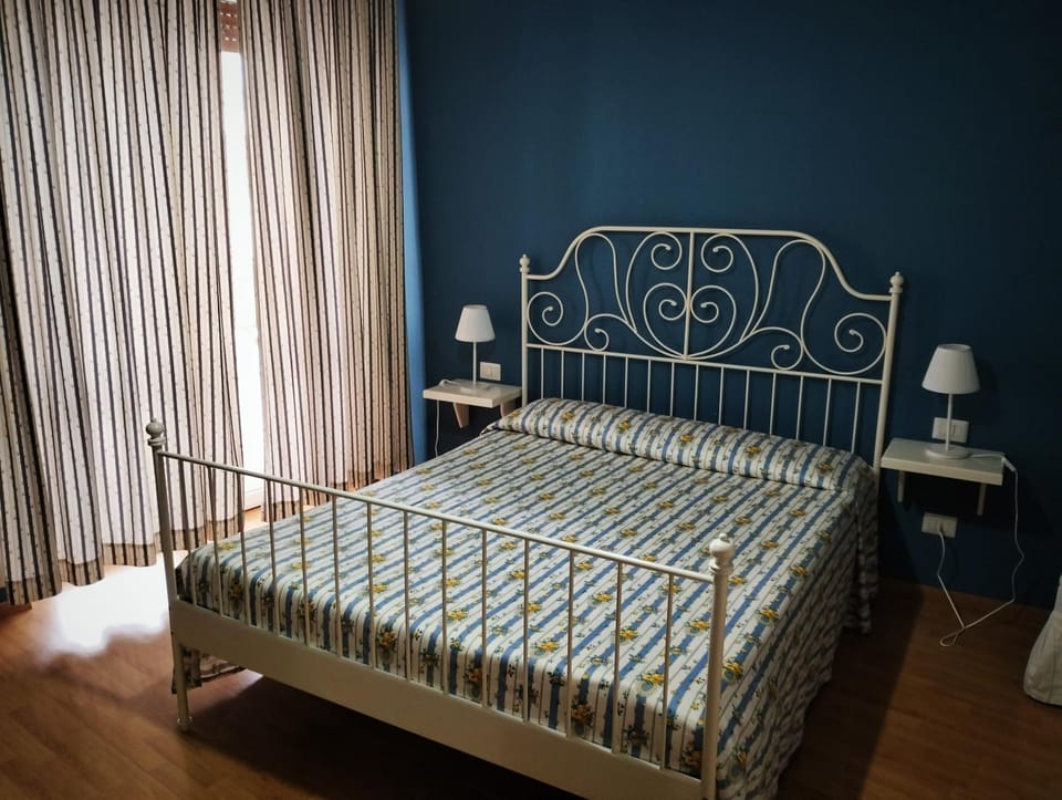 Bed, Decorative detail, Bedroom