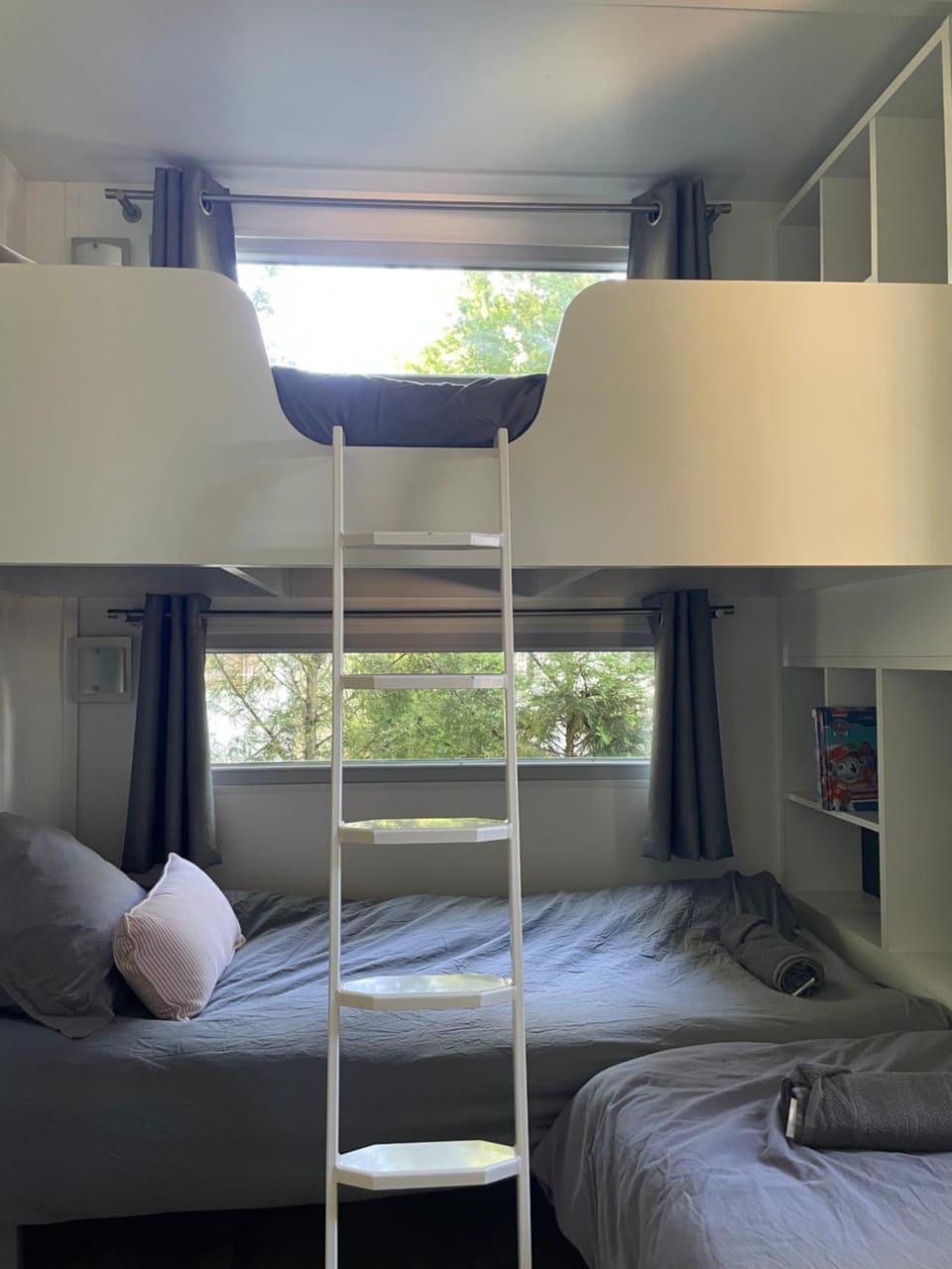 Chant des Oiseaux *** Campground/ 
RV Resort in Royan