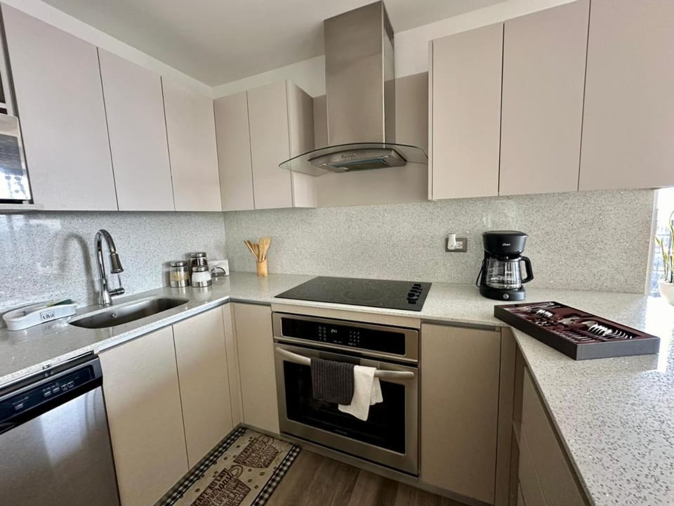 Kitchen or kitchenette, dishwasher, minibar, pet friendly, stove, toaster
