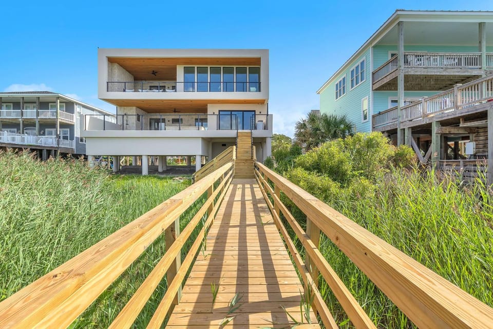 Sandbox by Oak Island Accommodations House in Oak Island