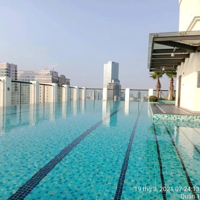 The Rixx Lovely Apartment@D1/pool/gym/Netflix Apartment in Ho Chi Minh City