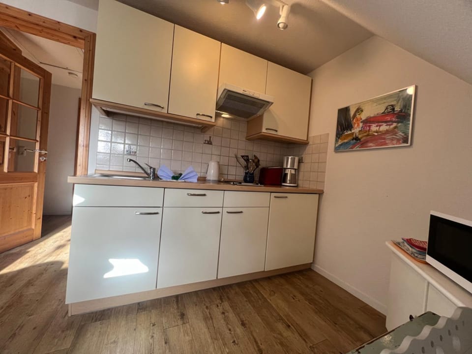 Ellas Kate Schwalbennest Apartment in Prerow