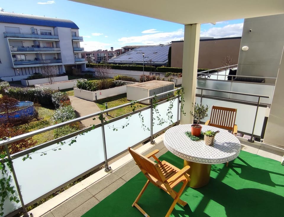 Balcony/Terrace, Dining area