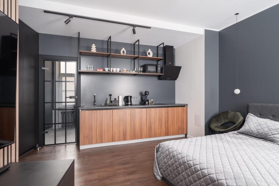 Bed, TV and multimedia, Coffee/tea facilities, Kitchen or kitchenette, Photo of the whole room, minibar