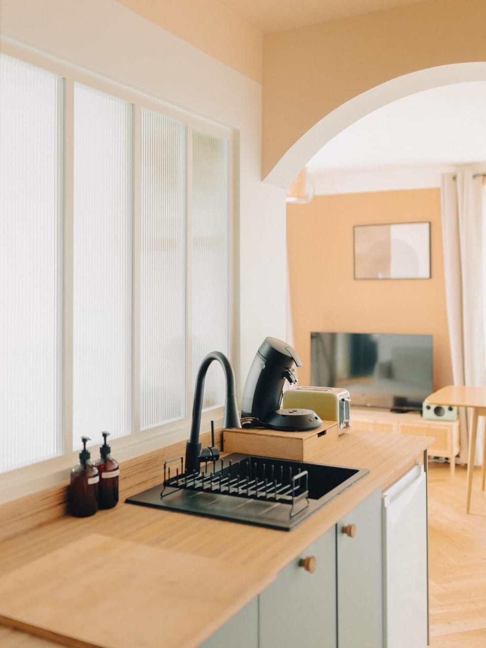 Alcova - Stade de France - Jacuzzi - Cinema Apartment in Saint-Denis, France