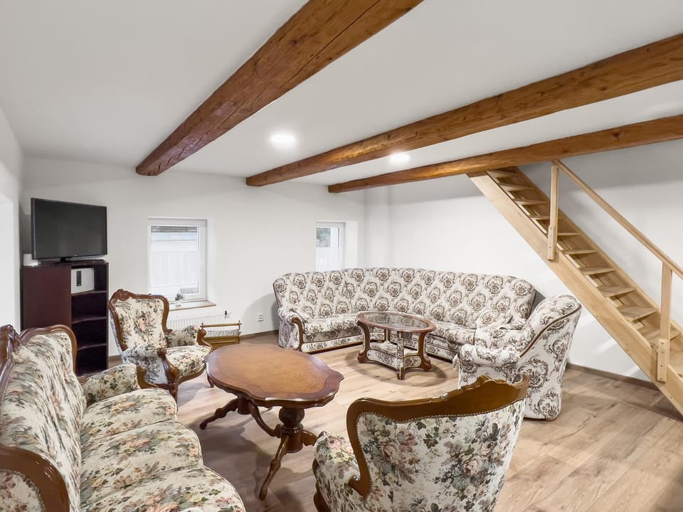 Communal lounge/ TV room, Spa and wellness centre/facilities