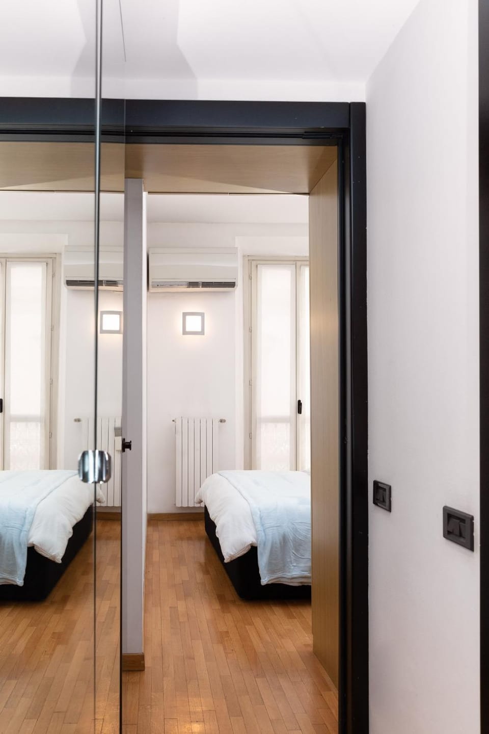 Bedroom, heating